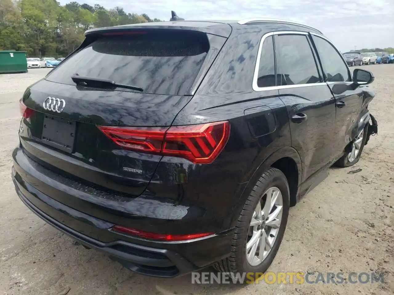 4 Photograph of a damaged car WA1DECF30M1100650 AUDI Q3 2021