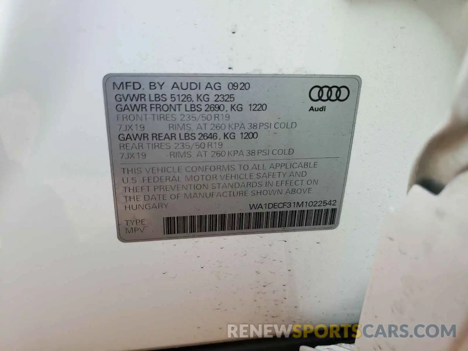 10 Photograph of a damaged car WA1DECF31M1022542 AUDI Q3 2021