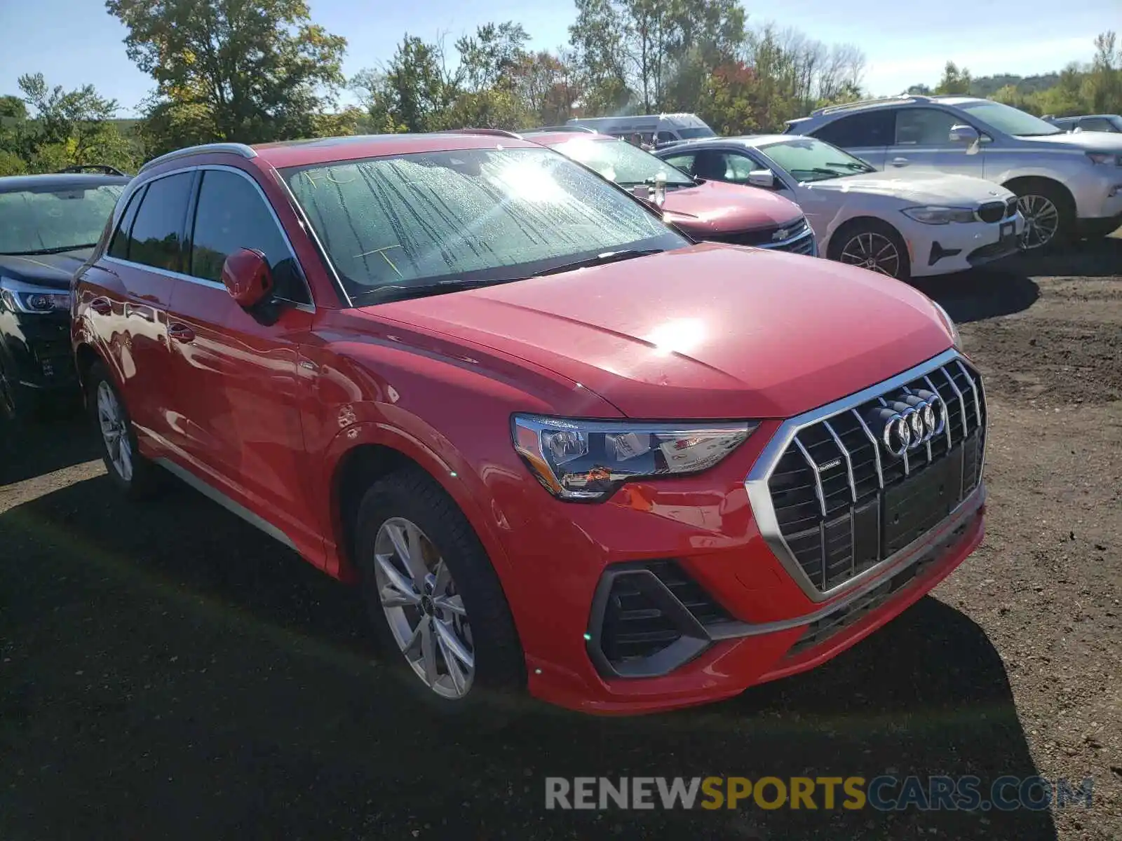 1 Photograph of a damaged car WA1DECF31M1030379 AUDI Q3 2021