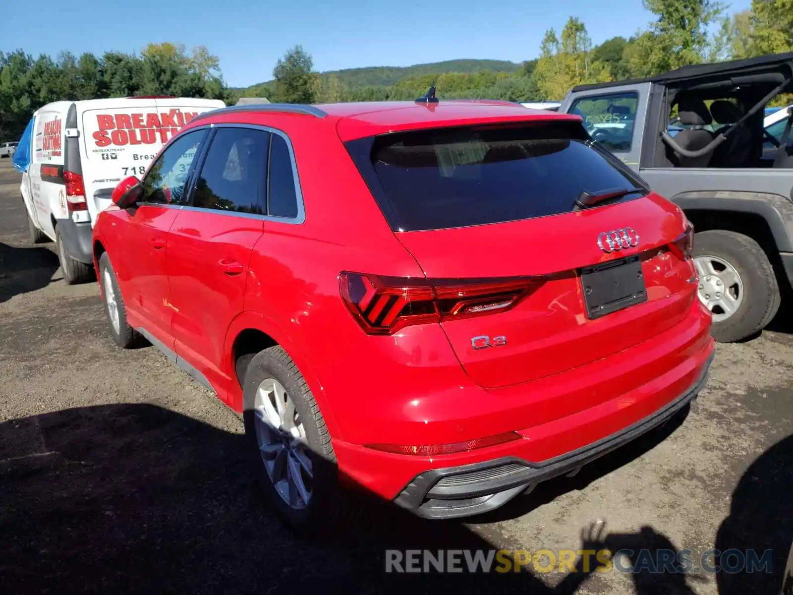 3 Photograph of a damaged car WA1DECF31M1030379 AUDI Q3 2021