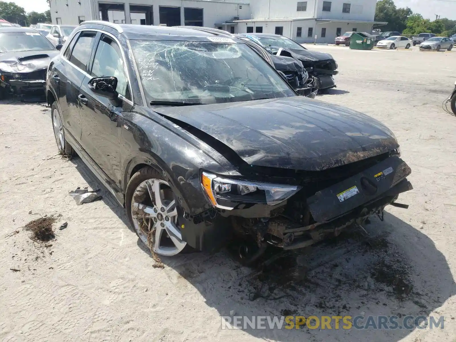 1 Photograph of a damaged car WA1DECF31M1030513 AUDI Q3 2021