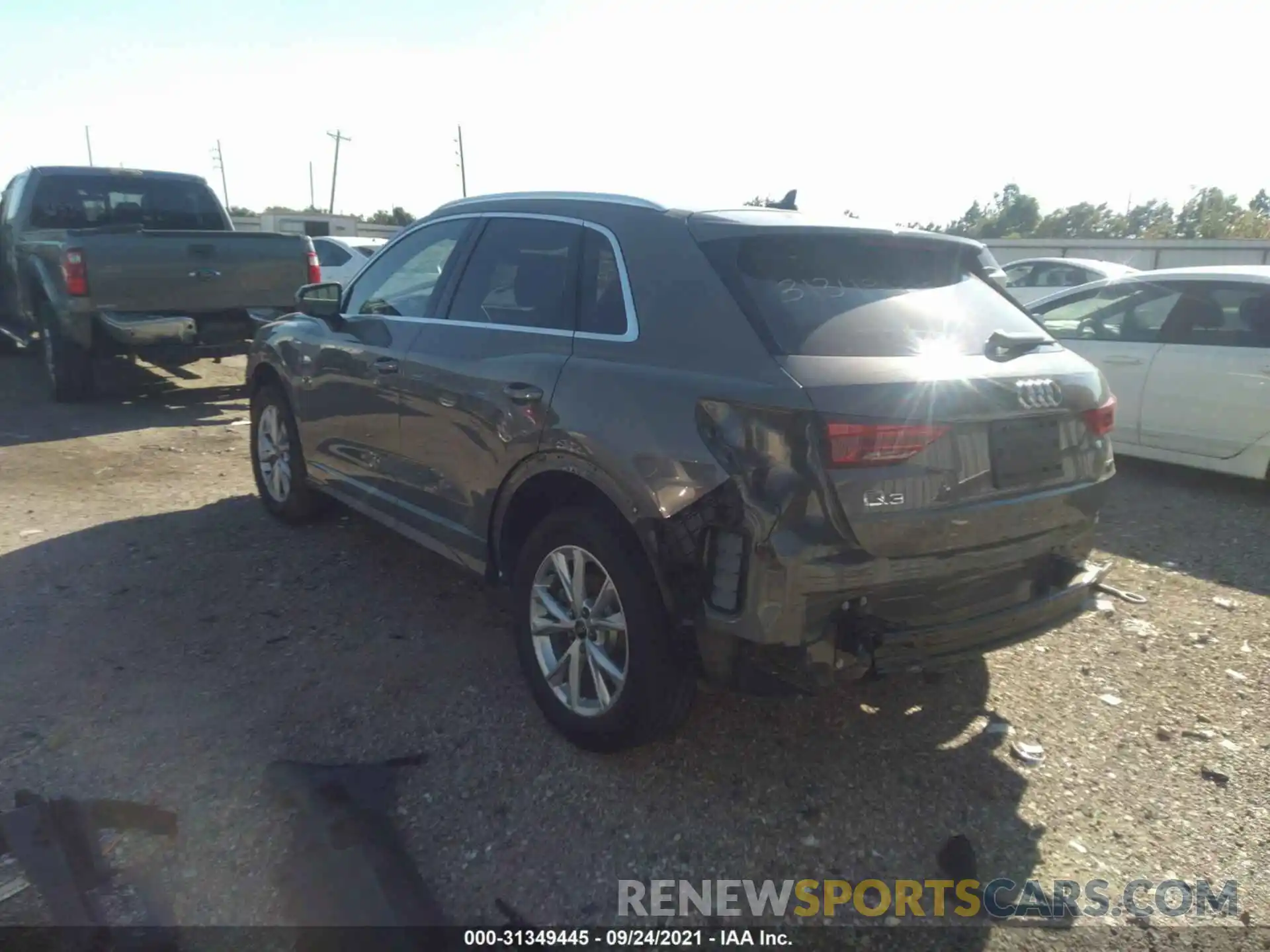 3 Photograph of a damaged car WA1DECF31M1040183 AUDI Q3 2021