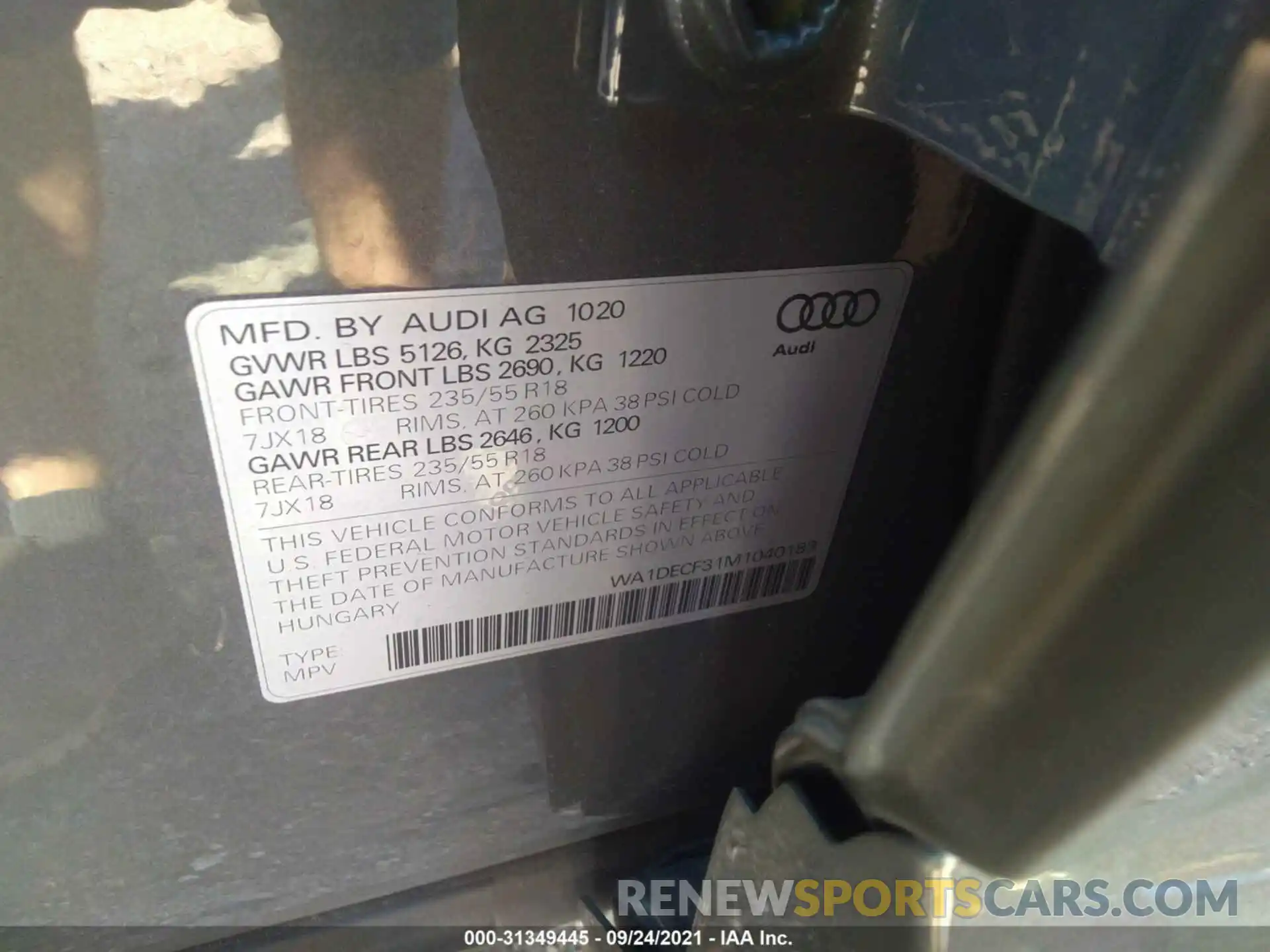 9 Photograph of a damaged car WA1DECF31M1040183 AUDI Q3 2021