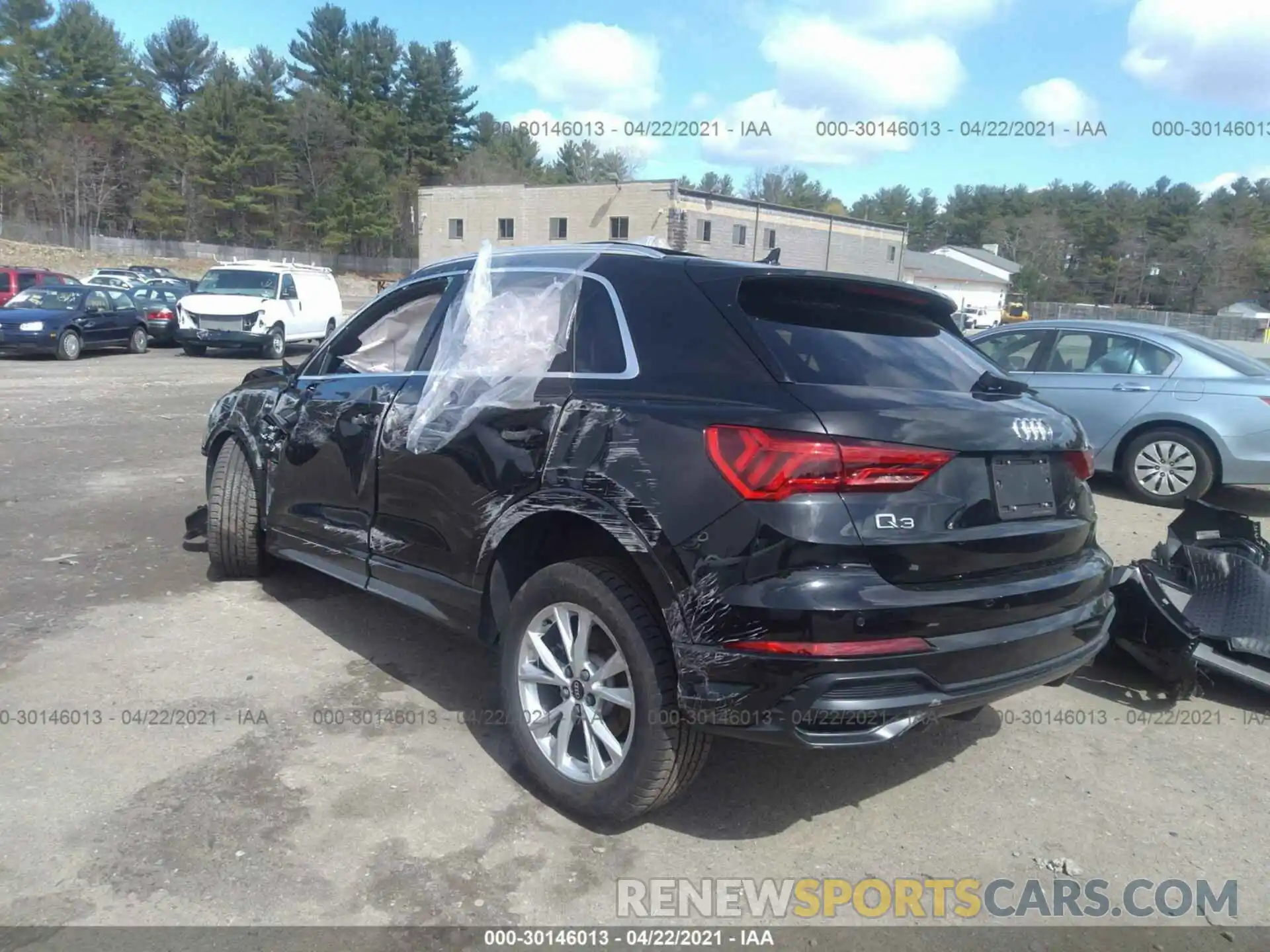 3 Photograph of a damaged car WA1DECF31M1042631 AUDI Q3 2021