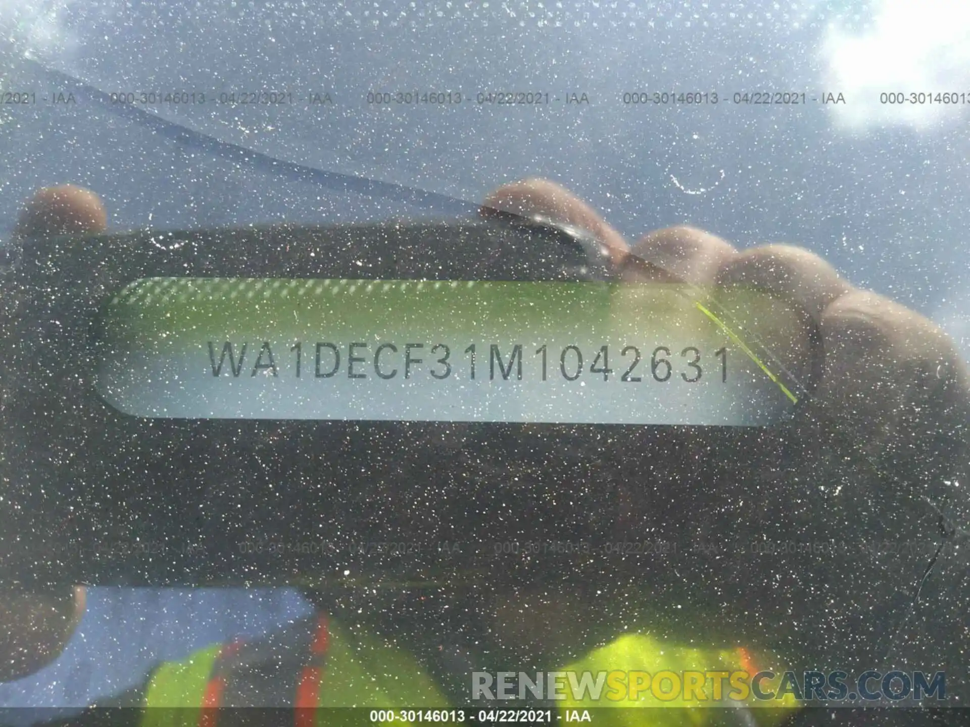 9 Photograph of a damaged car WA1DECF31M1042631 AUDI Q3 2021