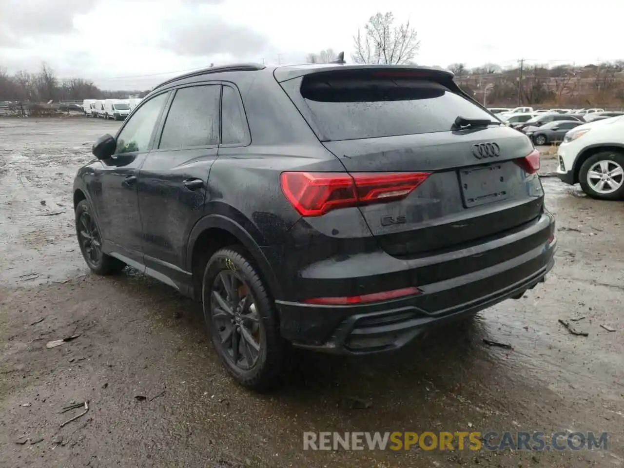 3 Photograph of a damaged car WA1DECF31M1053659 AUDI Q3 2021