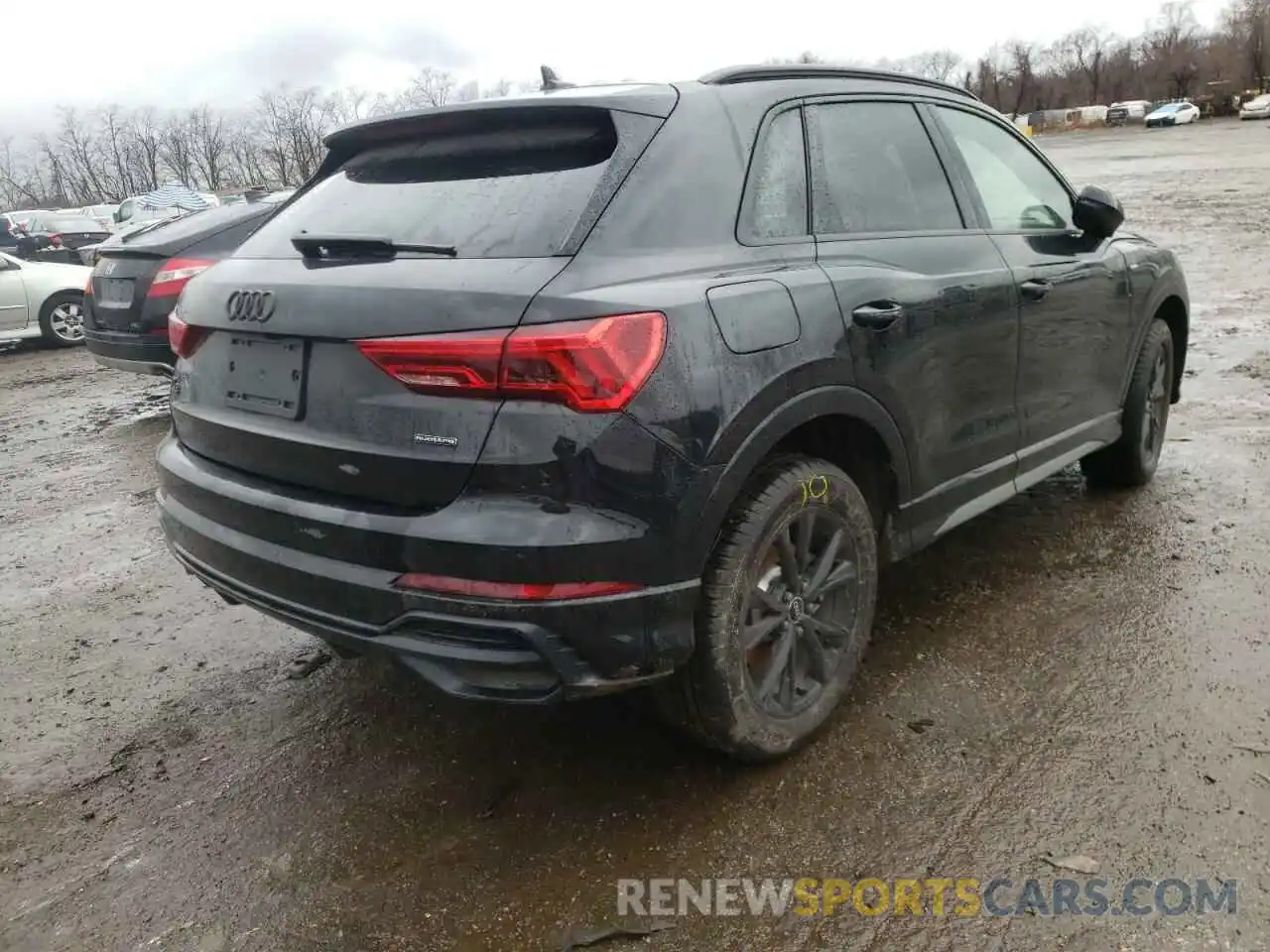 4 Photograph of a damaged car WA1DECF31M1053659 AUDI Q3 2021