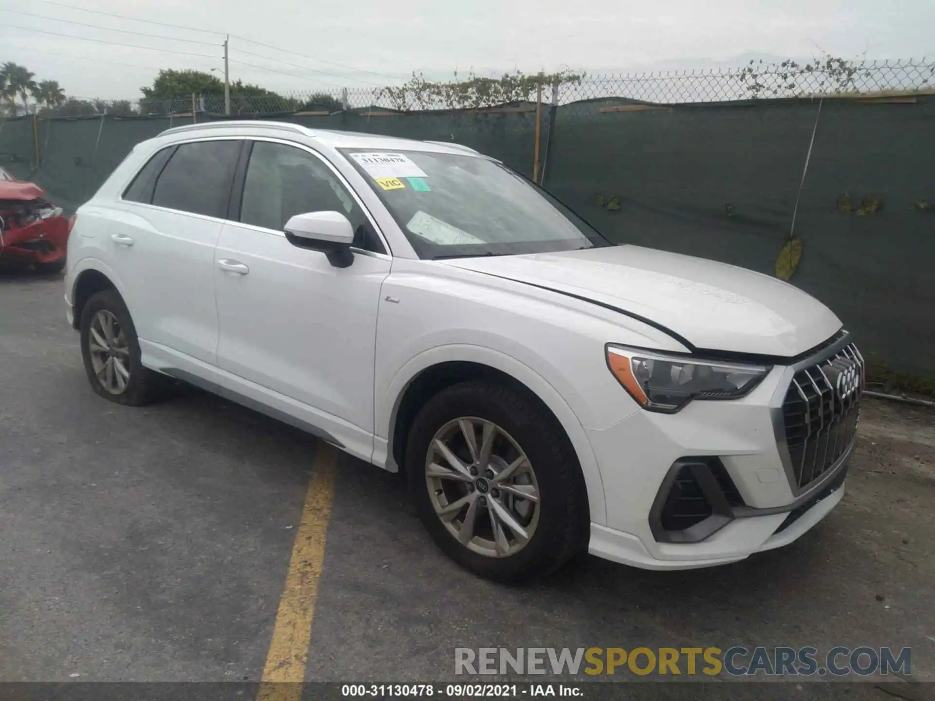 1 Photograph of a damaged car WA1DECF31M1065116 AUDI Q3 2021