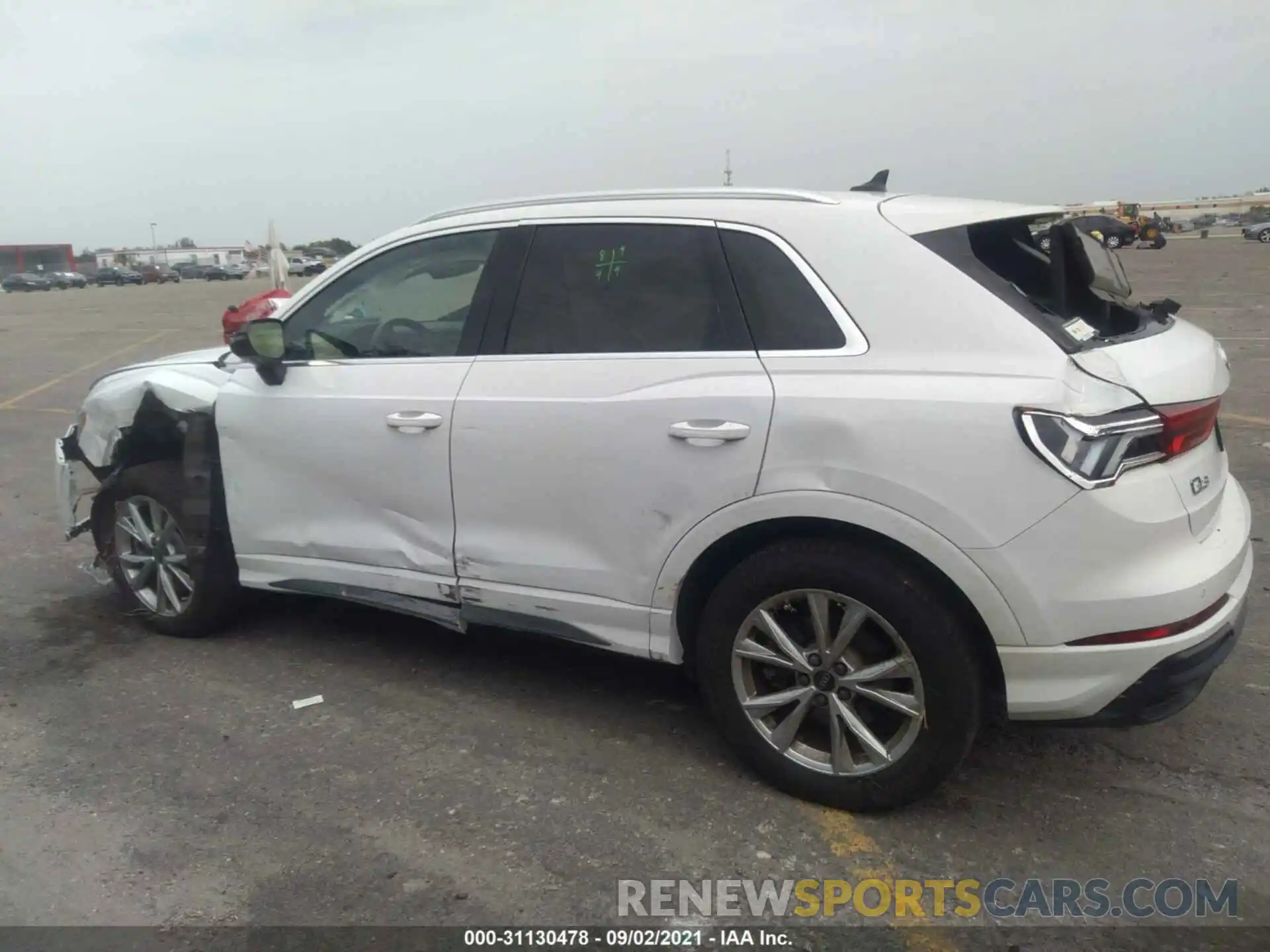 6 Photograph of a damaged car WA1DECF31M1065116 AUDI Q3 2021