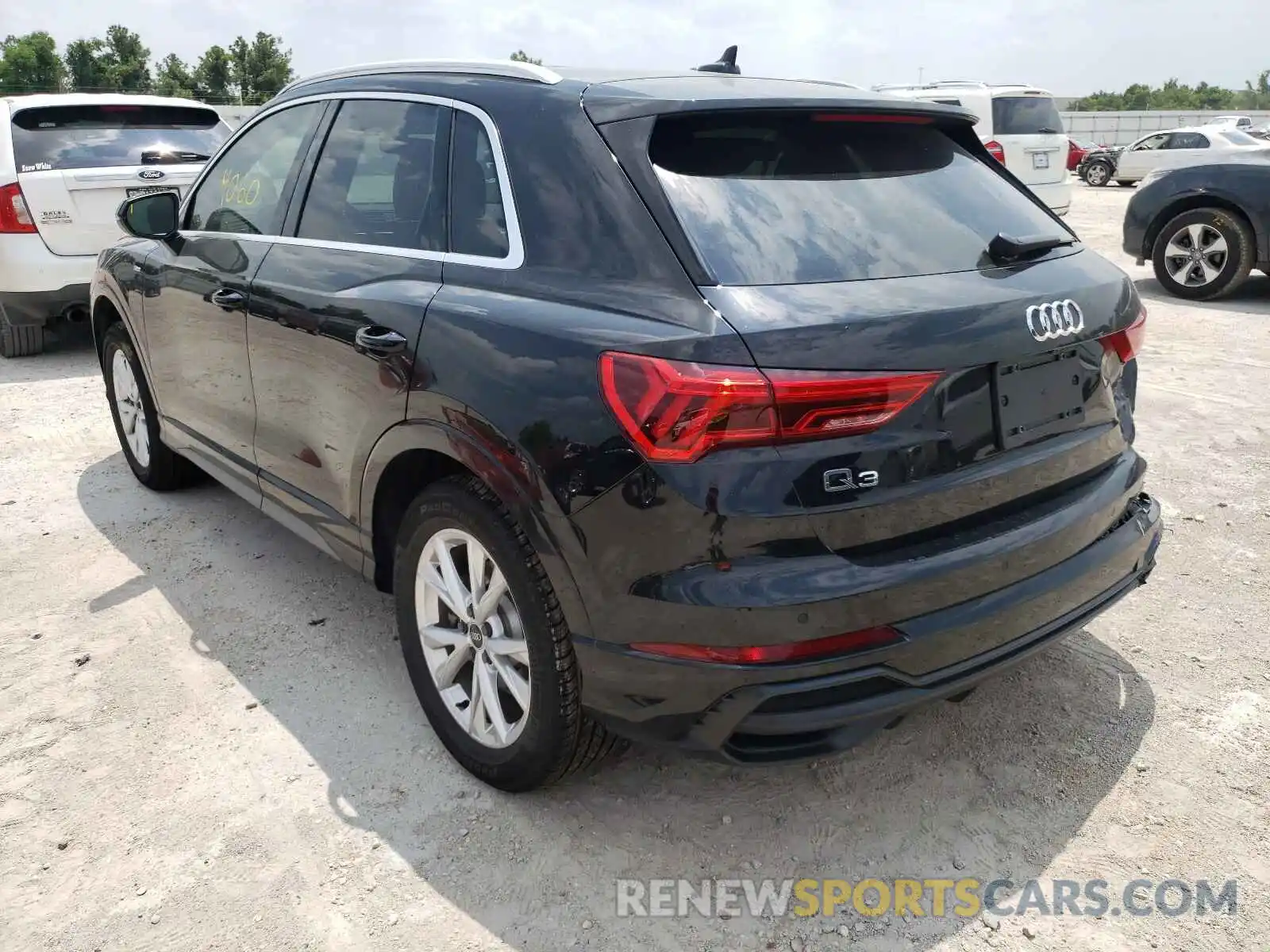 3 Photograph of a damaged car WA1DECF31M1065388 AUDI Q3 2021