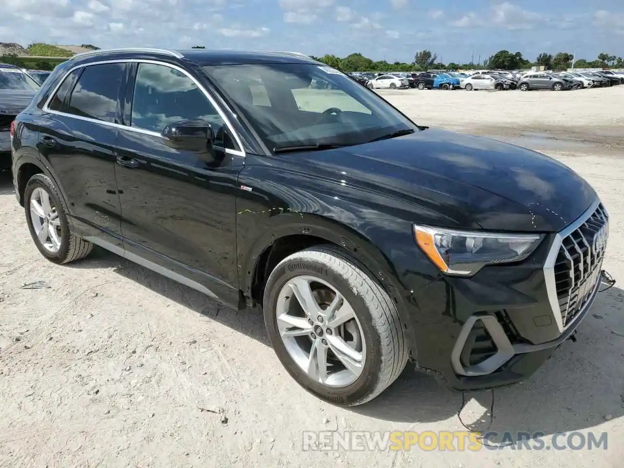 4 Photograph of a damaged car WA1DECF31M1073670 AUDI Q3 2021