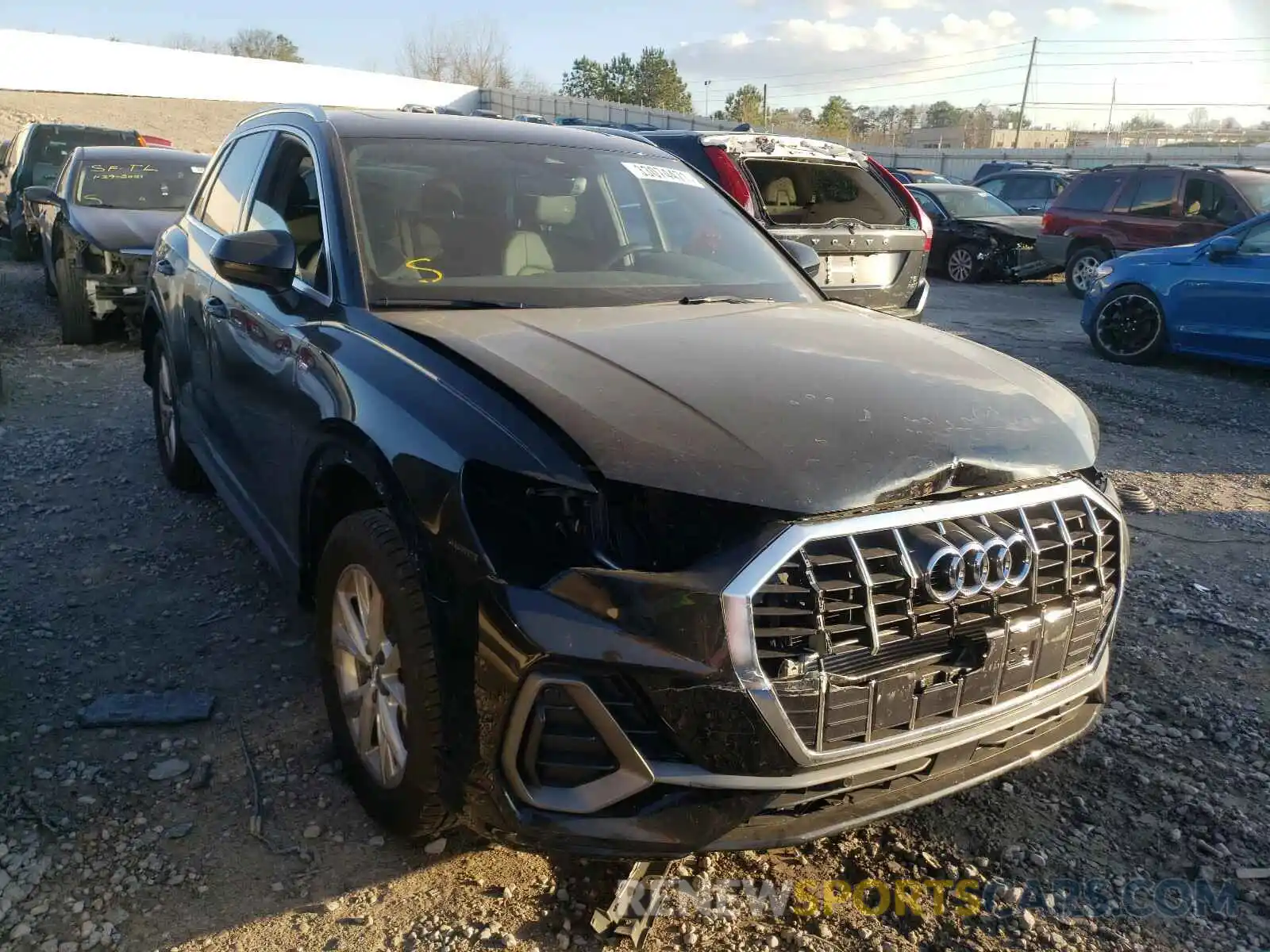 1 Photograph of a damaged car WA1DECF32M1010187 AUDI Q3 2021