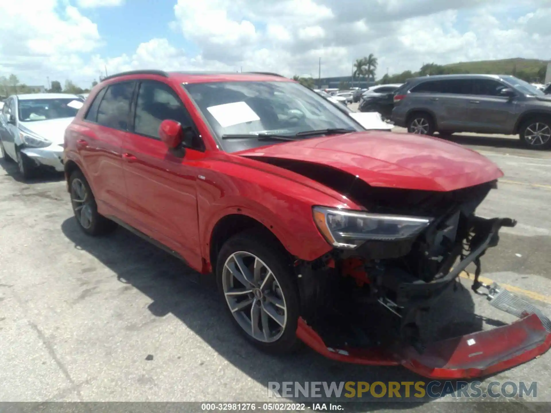 1 Photograph of a damaged car WA1DECF32M1040483 AUDI Q3 2021