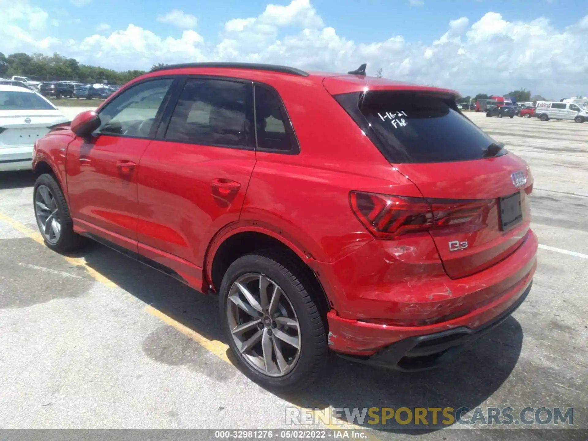 3 Photograph of a damaged car WA1DECF32M1040483 AUDI Q3 2021