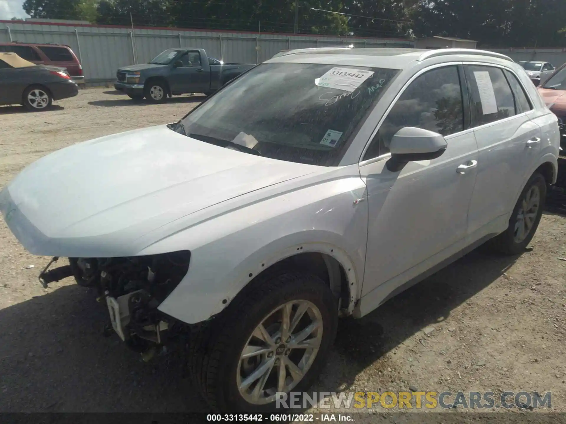 2 Photograph of a damaged car WA1DECF32M1043237 AUDI Q3 2021