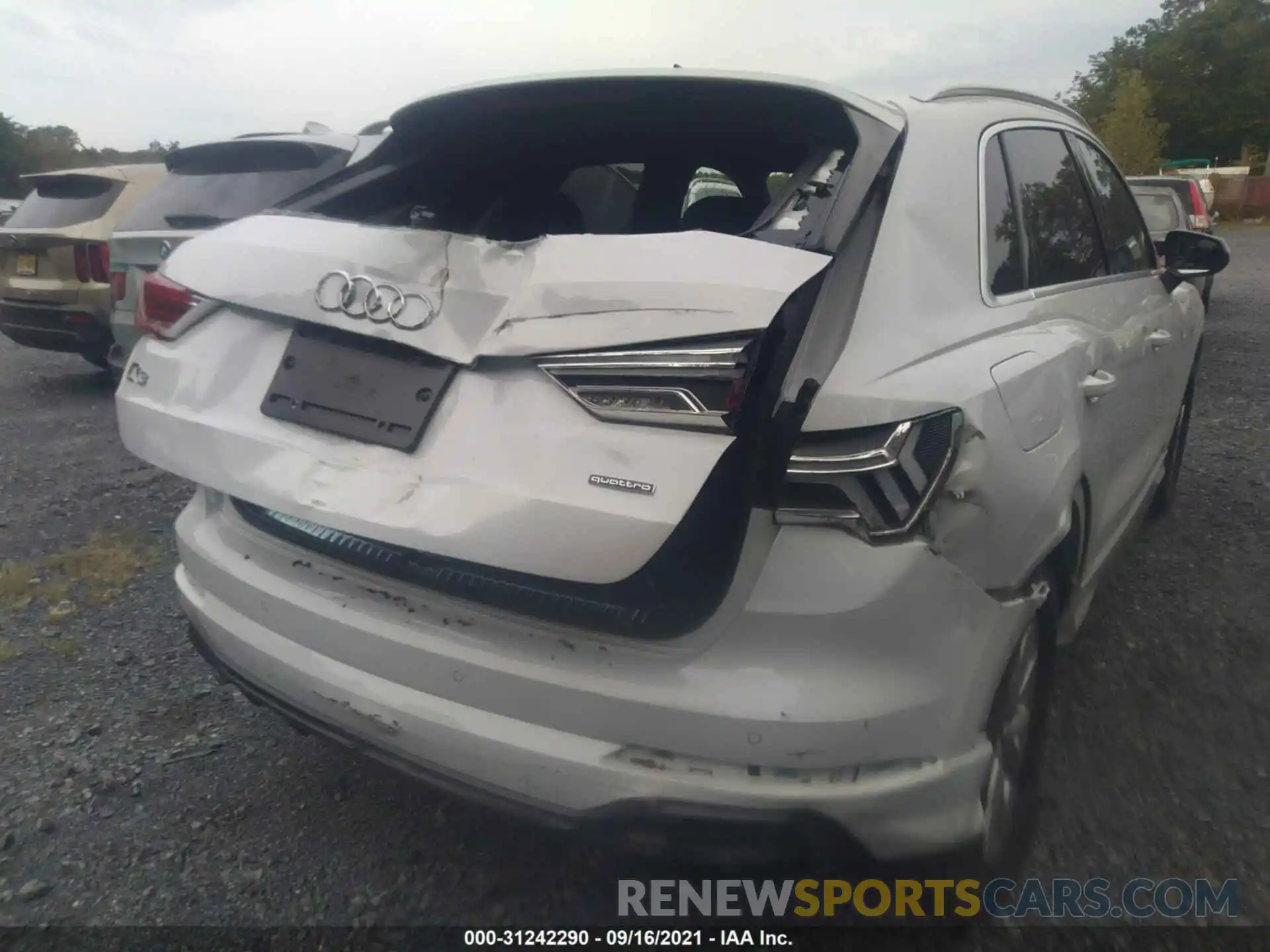 6 Photograph of a damaged car WA1DECF32M1050690 AUDI Q3 2021