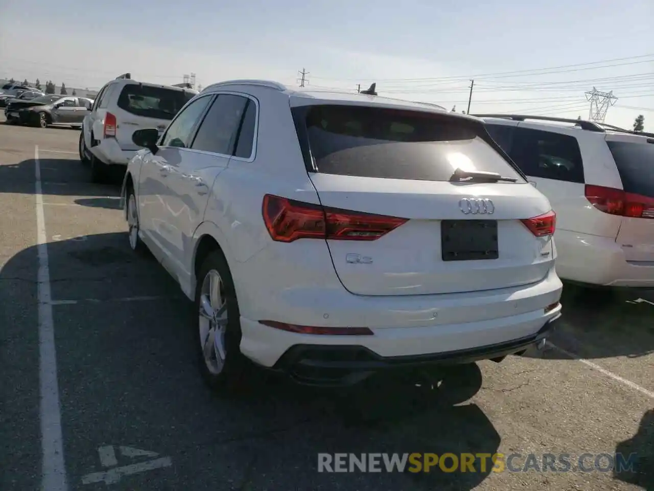 3 Photograph of a damaged car WA1DECF33M1013275 AUDI Q3 2021