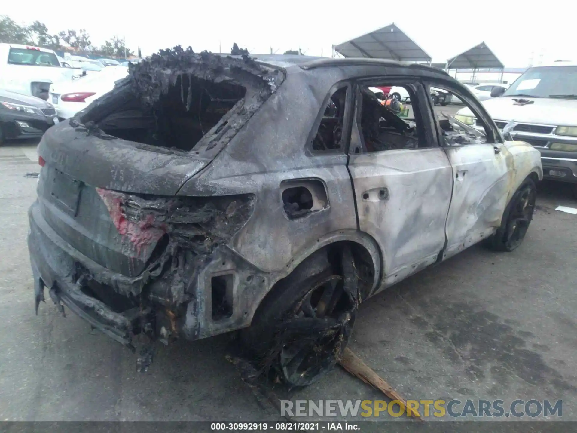 4 Photograph of a damaged car WA1DECF33M1049449 AUDI Q3 2021