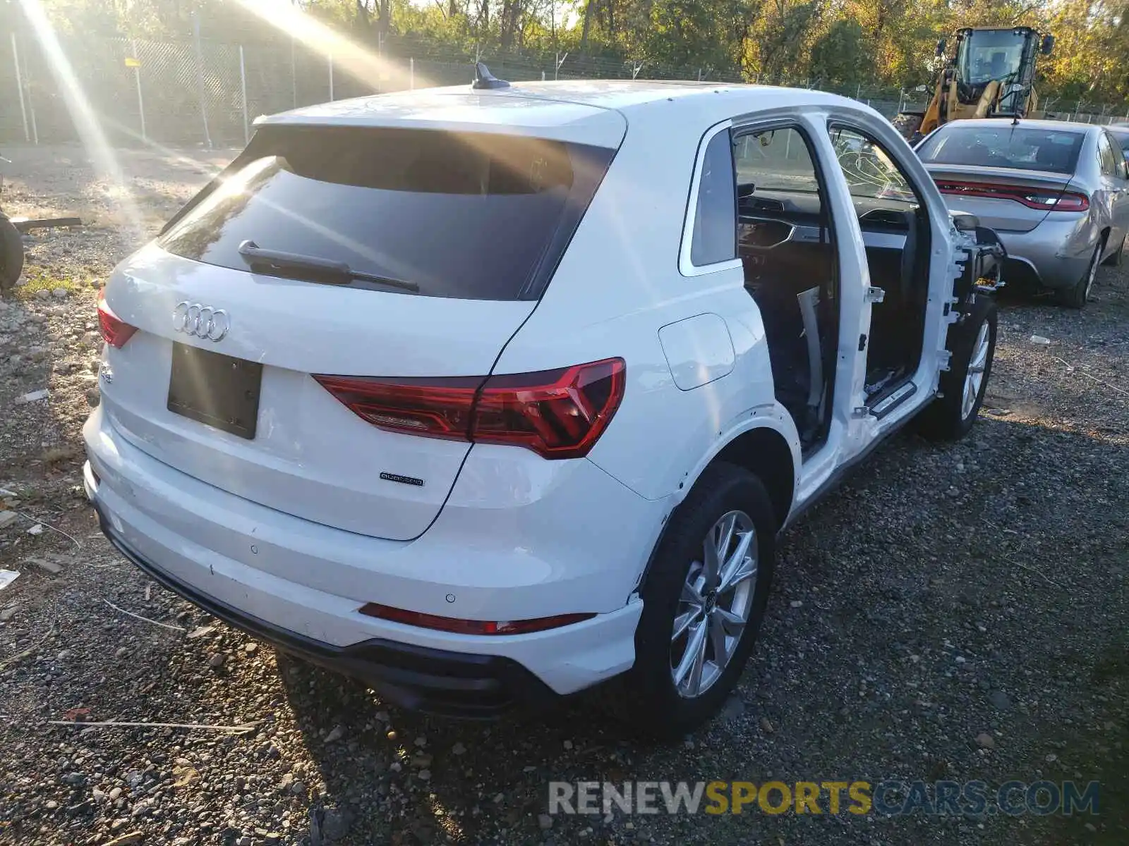 4 Photograph of a damaged car WA1DECF33M1131939 AUDI Q3 2021