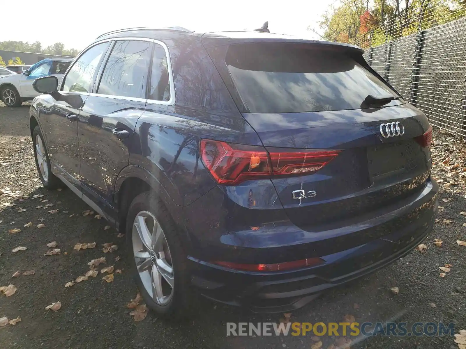 3 Photograph of a damaged car WA1DECF34M1013916 AUDI Q3 2021