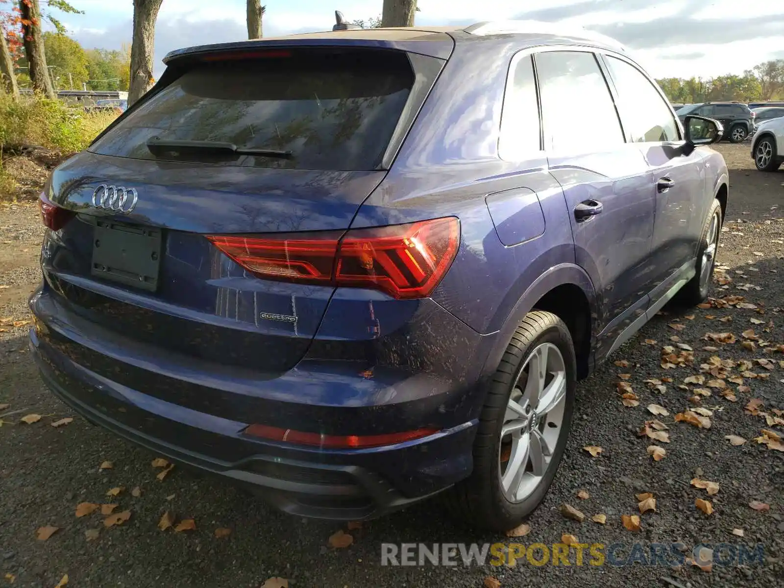 4 Photograph of a damaged car WA1DECF34M1013916 AUDI Q3 2021