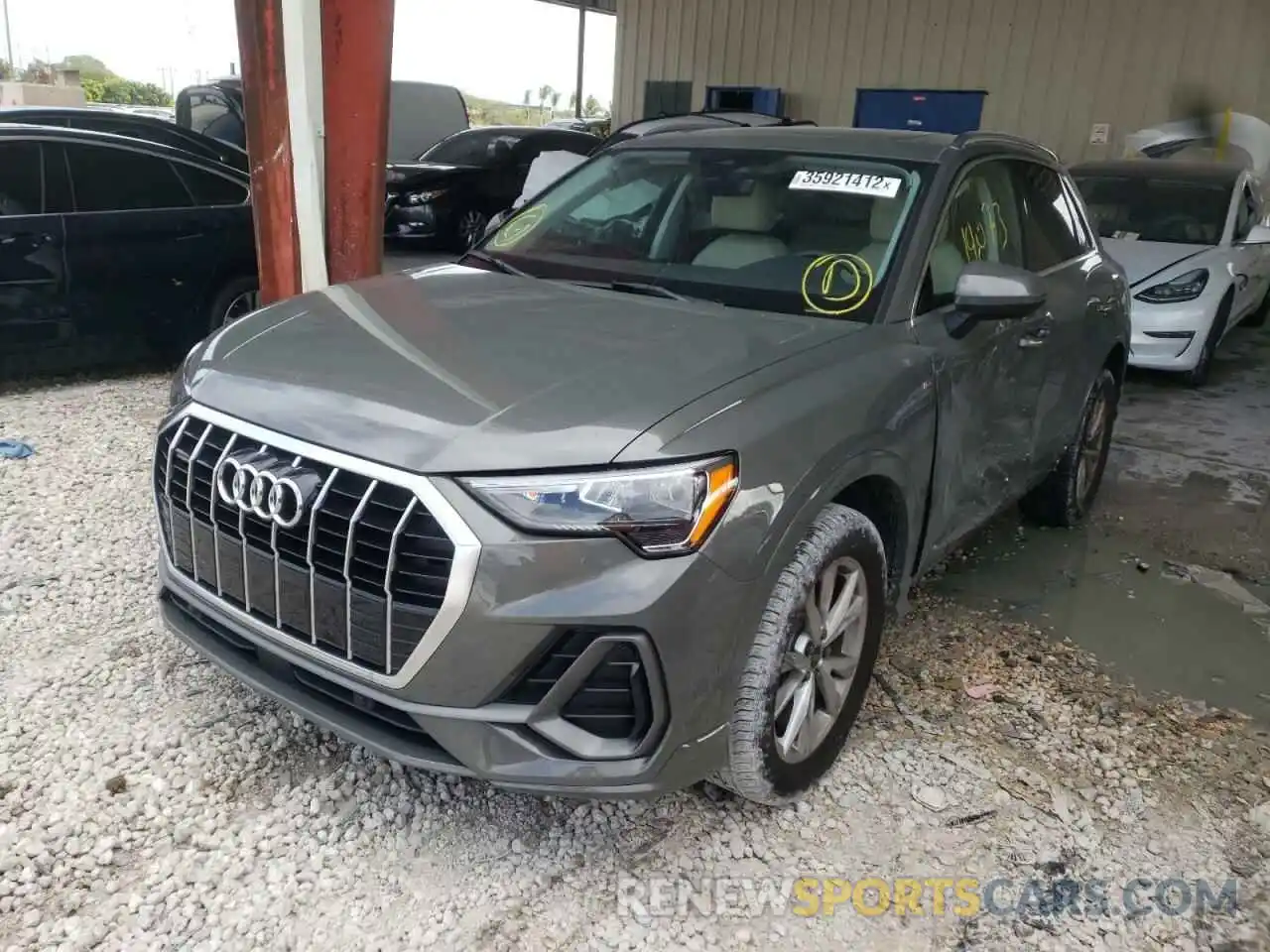 2 Photograph of a damaged car WA1DECF34M1016895 AUDI Q3 2021