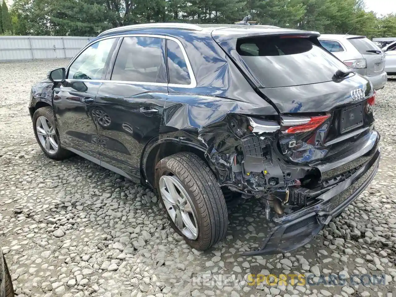 3 Photograph of a damaged car WA1DECF34M1030747 AUDI Q3 2021