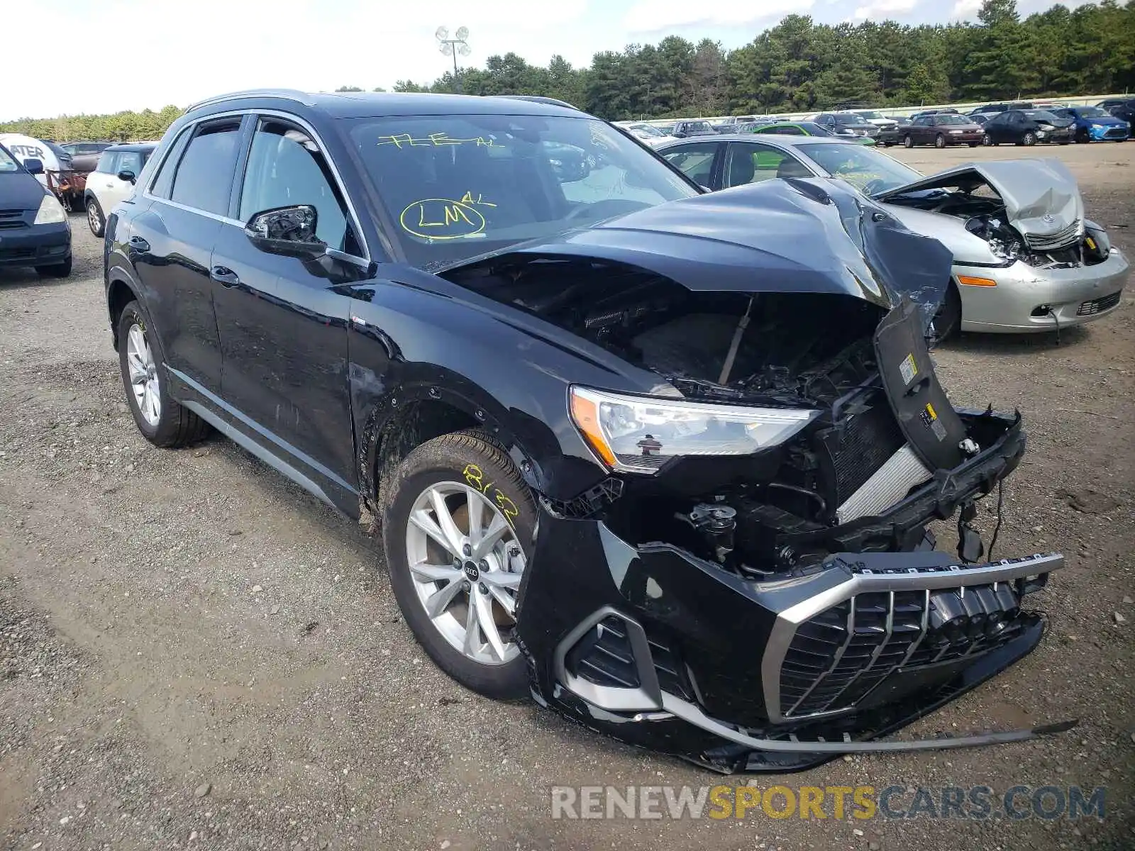 1 Photograph of a damaged car WA1DECF34M1065286 AUDI Q3 2021