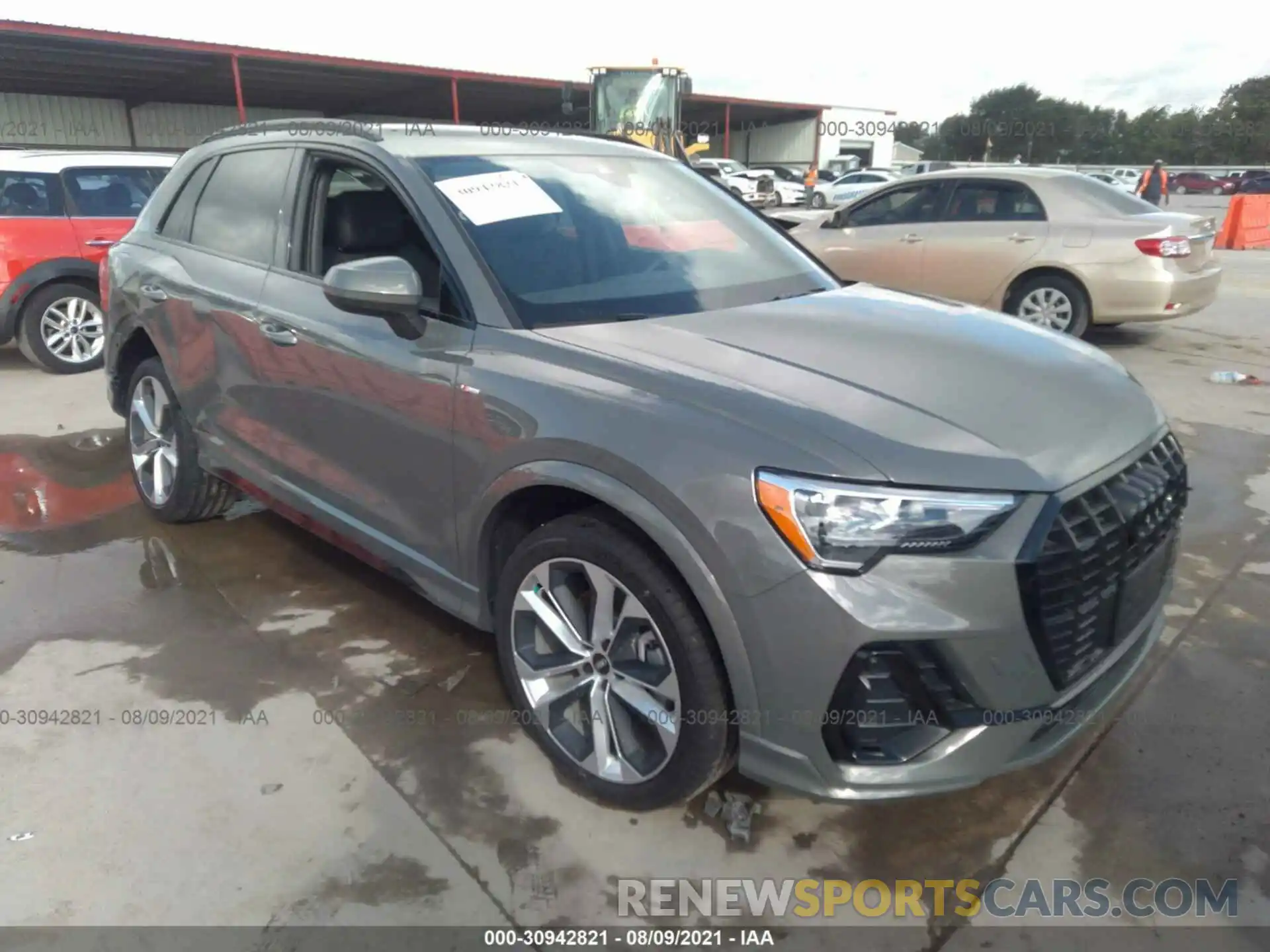 1 Photograph of a damaged car WA1DECF34M1091046 AUDI Q3 2021