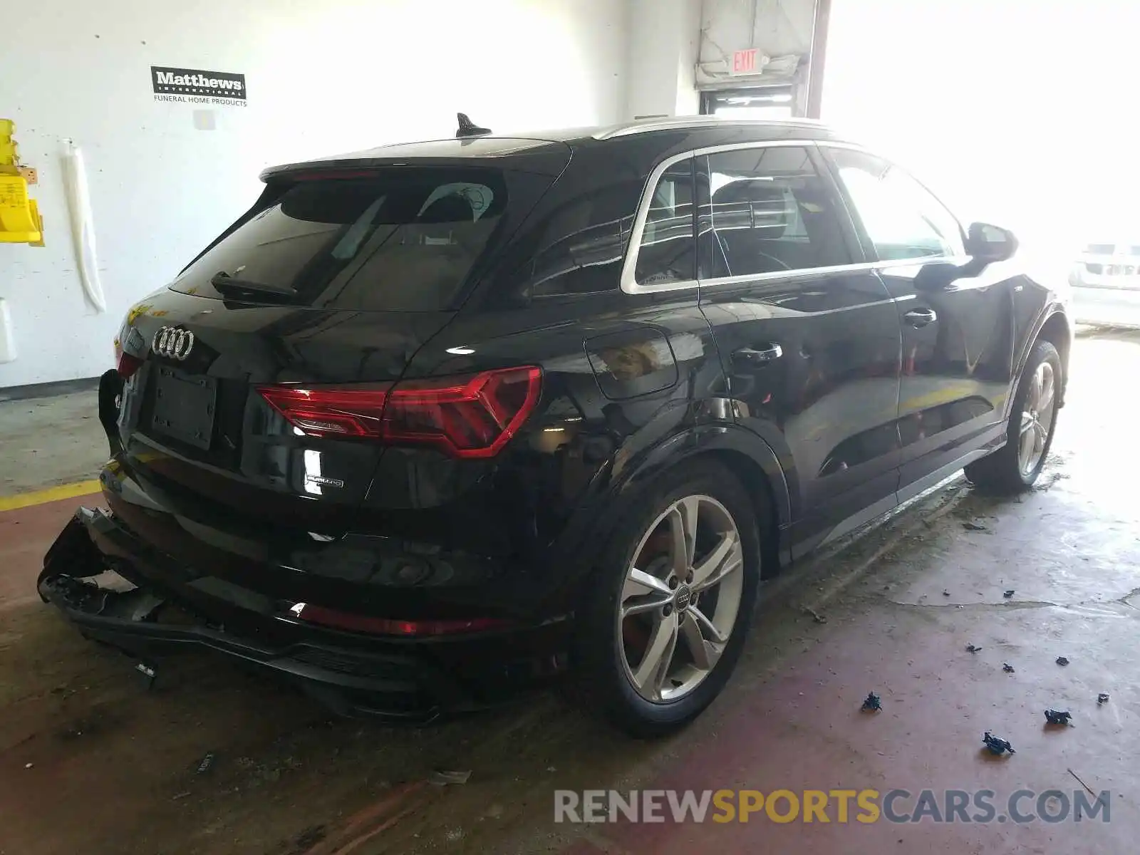 4 Photograph of a damaged car WA1DECF35M1004349 AUDI Q3 2021