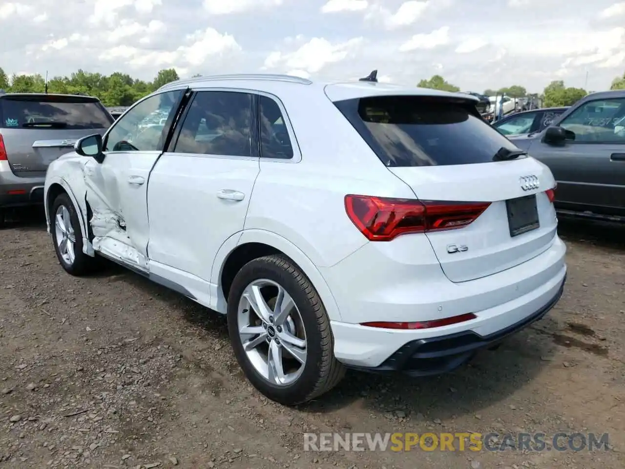 3 Photograph of a damaged car WA1DECF35M1024388 AUDI Q3 2021