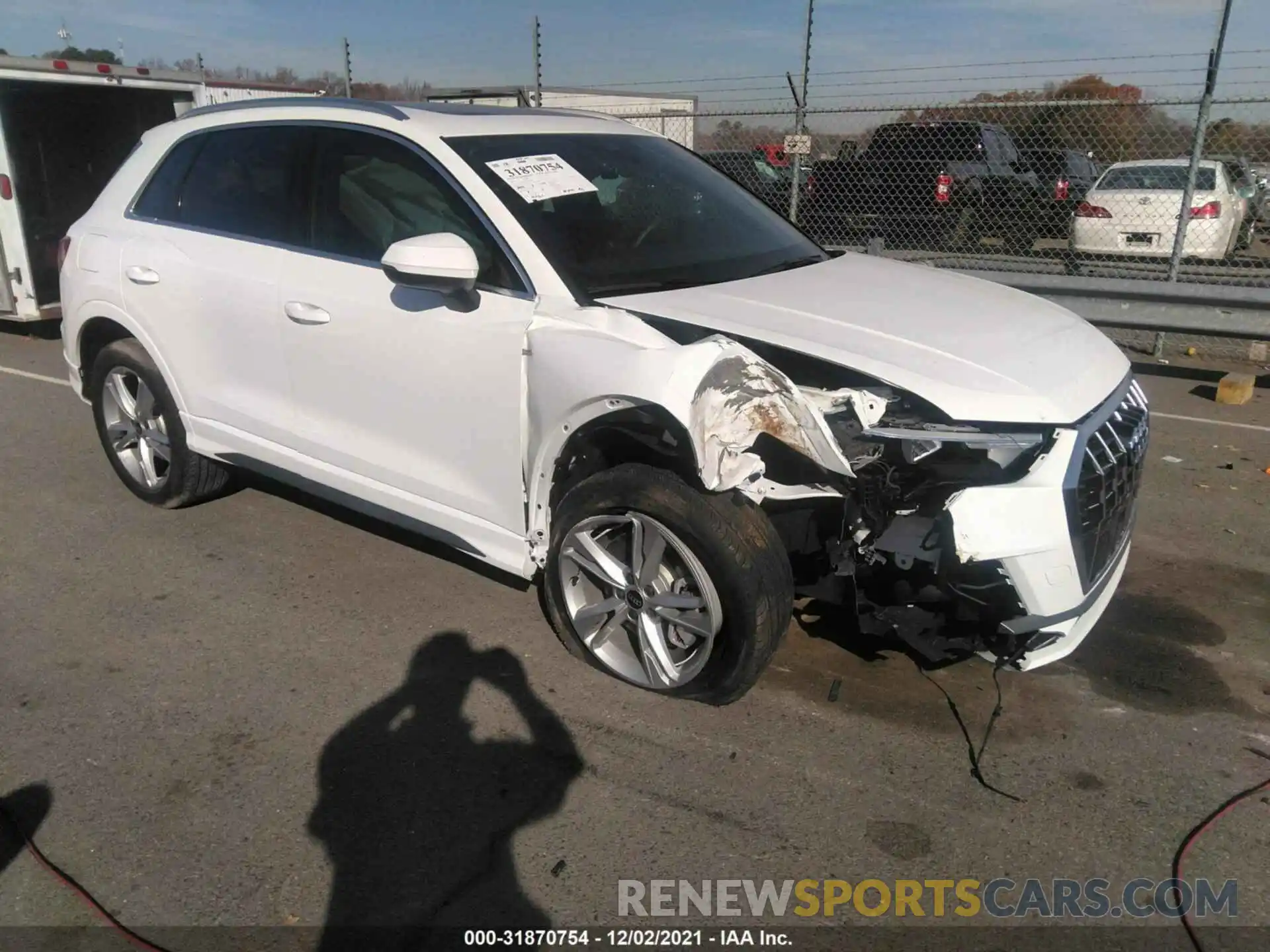 1 Photograph of a damaged car WA1DECF35M1075745 AUDI Q3 2021