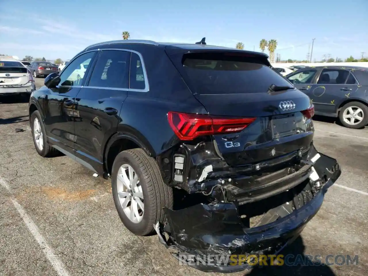 3 Photograph of a damaged car WA1DECF35M1082257 AUDI Q3 2021