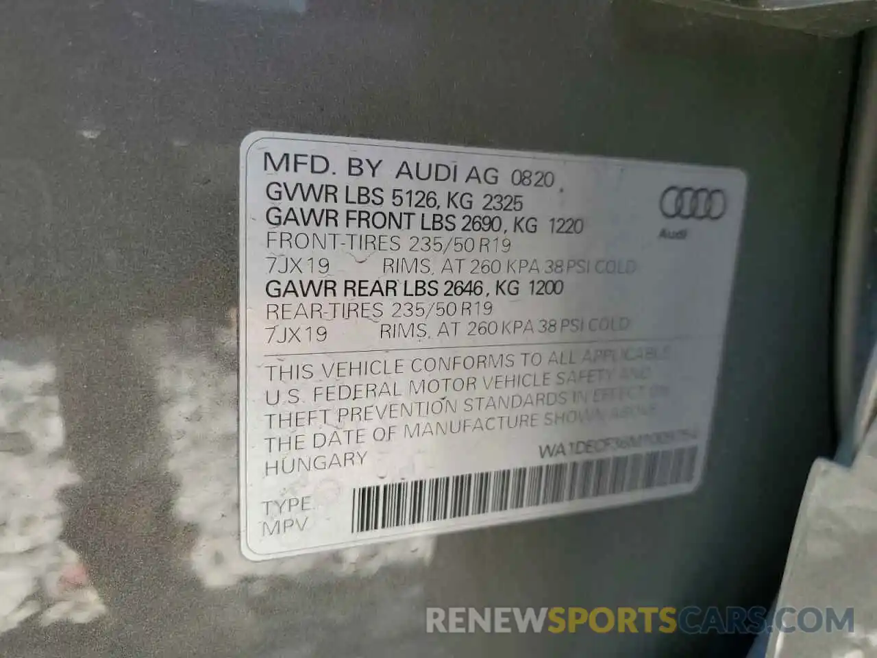 13 Photograph of a damaged car WA1DECF36M1009754 AUDI Q3 2021