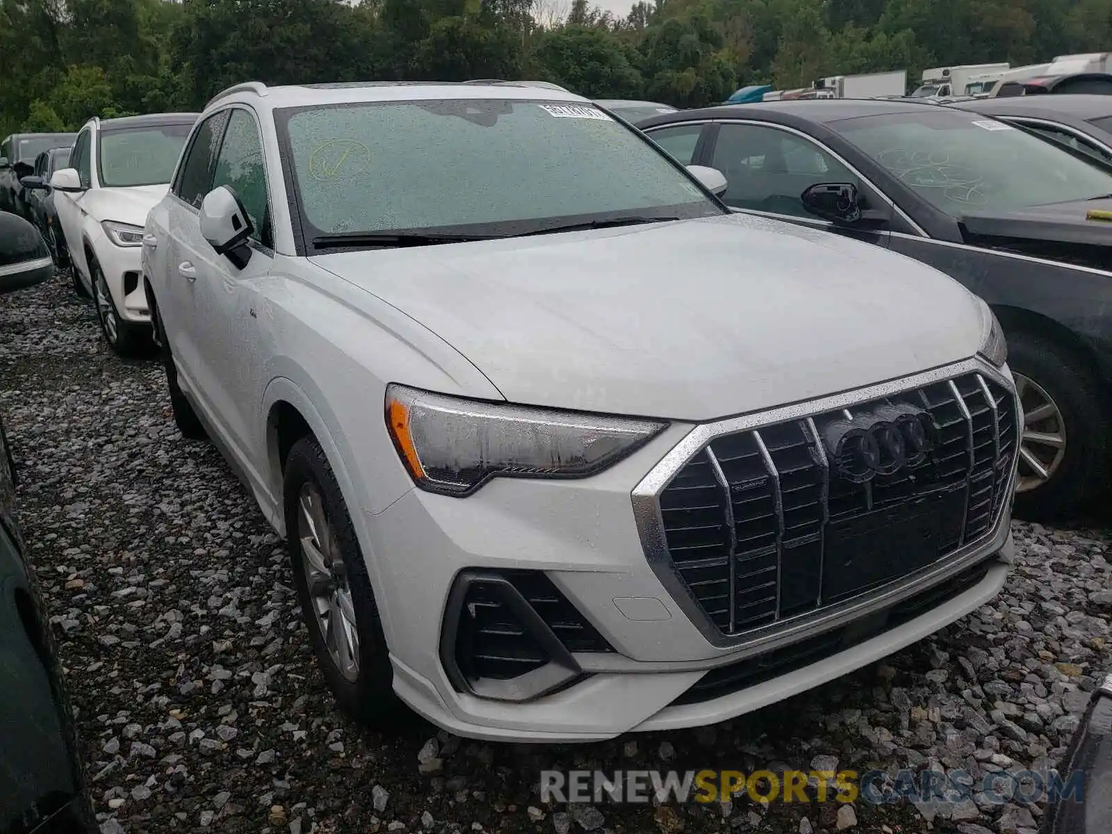 1 Photograph of a damaged car WA1DECF36M1100233 AUDI Q3 2021