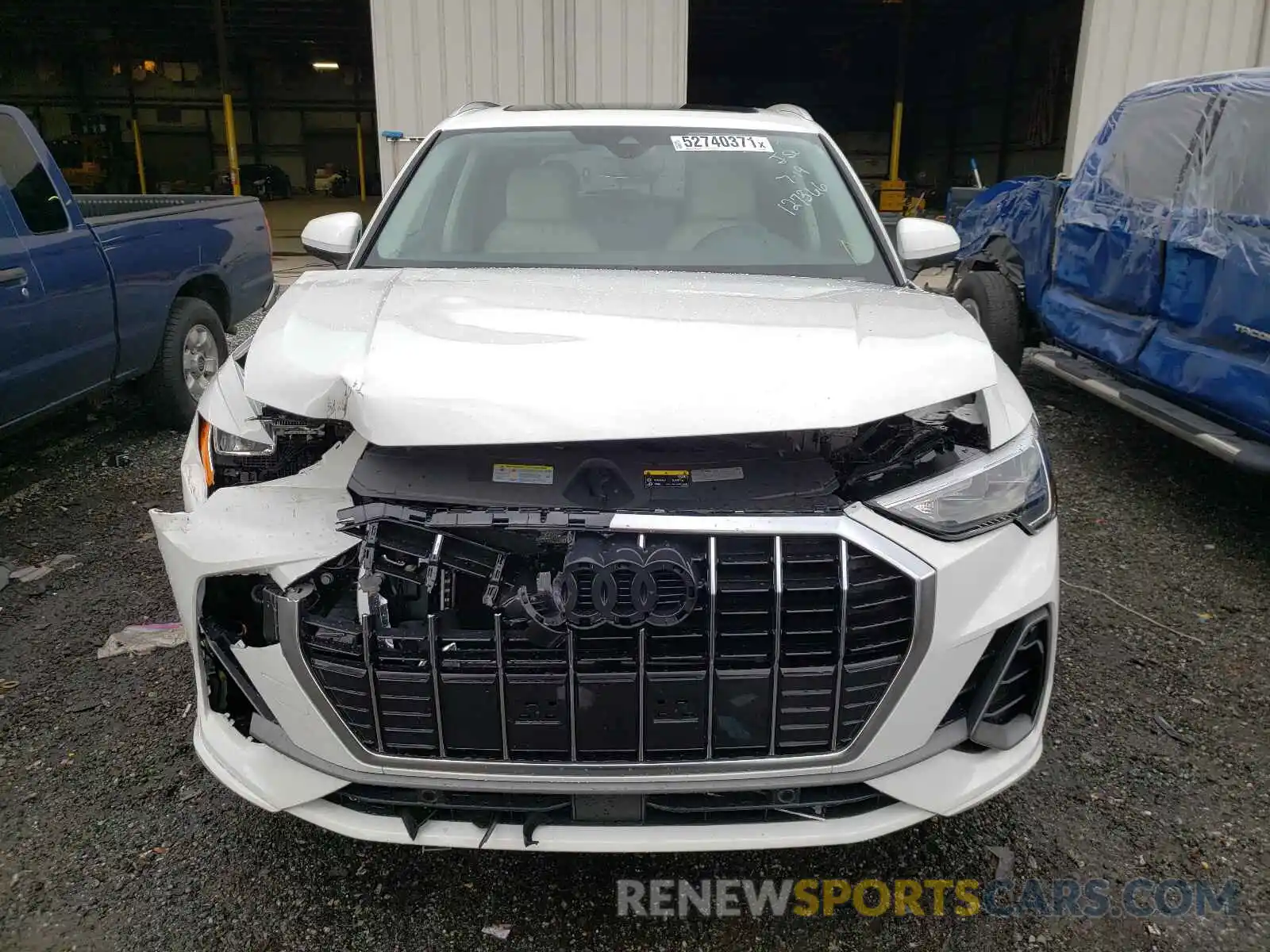 9 Photograph of a damaged car WA1DECF36M1127366 AUDI Q3 2021