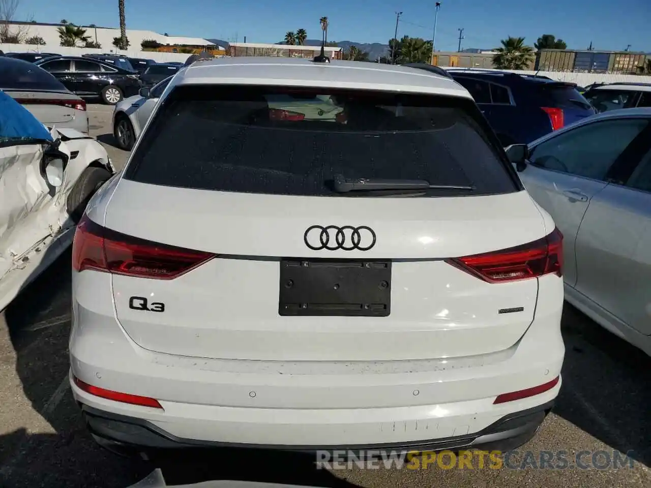 6 Photograph of a damaged car WA1DECF36M1137752 AUDI Q3 2021