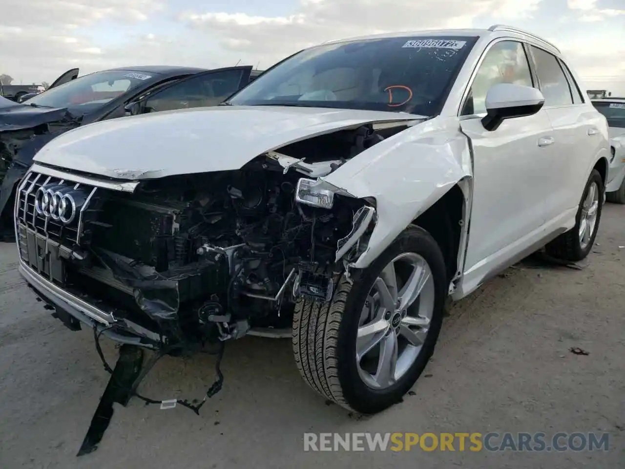 2 Photograph of a damaged car WA1DECF37M1022075 AUDI Q3 2021