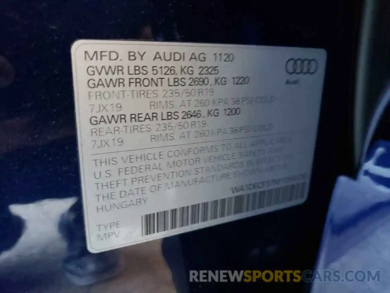 10 Photograph of a damaged car WA1DECF37M1055528 AUDI Q3 2021