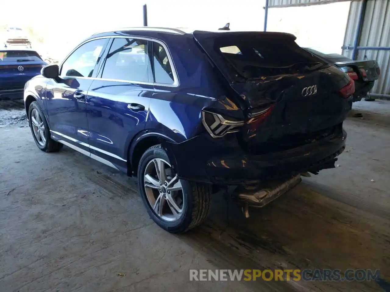 3 Photograph of a damaged car WA1DECF37M1055528 AUDI Q3 2021