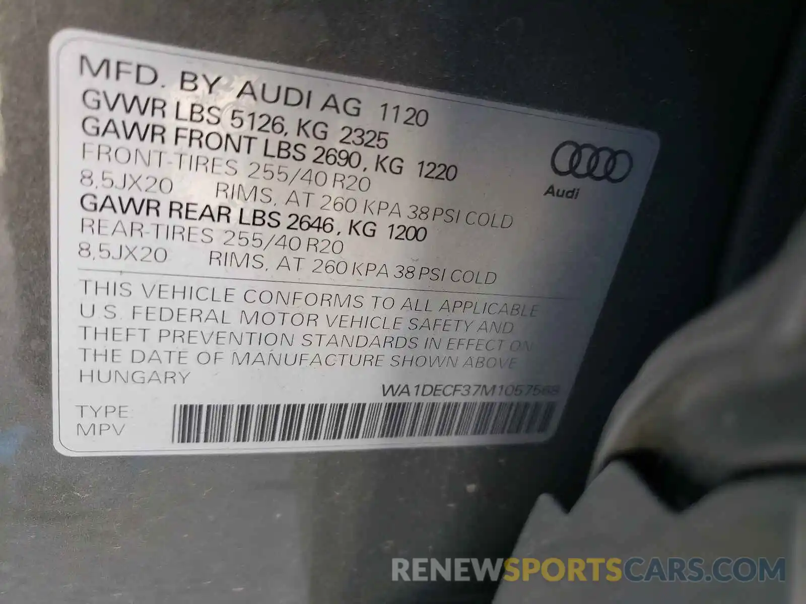 10 Photograph of a damaged car WA1DECF37M1057568 AUDI Q3 2021