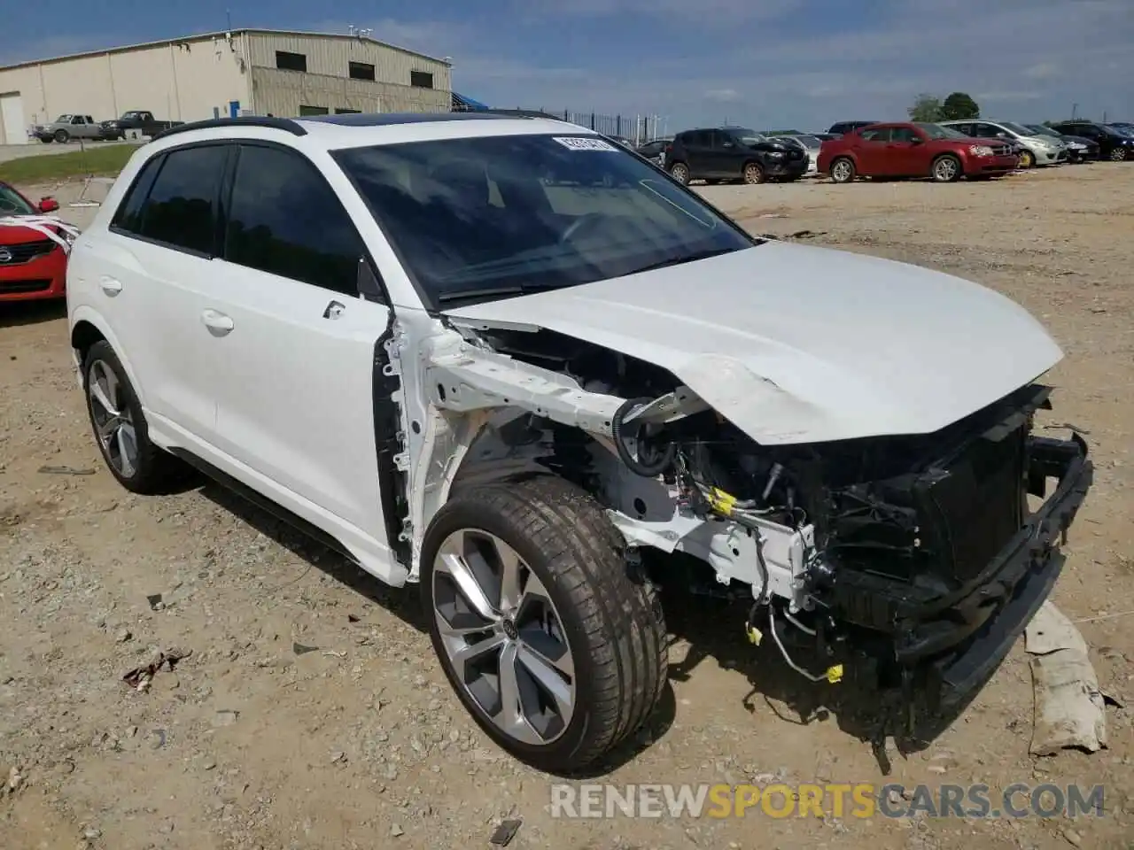 1 Photograph of a damaged car WA1DECF37M1157170 AUDI Q3 2021