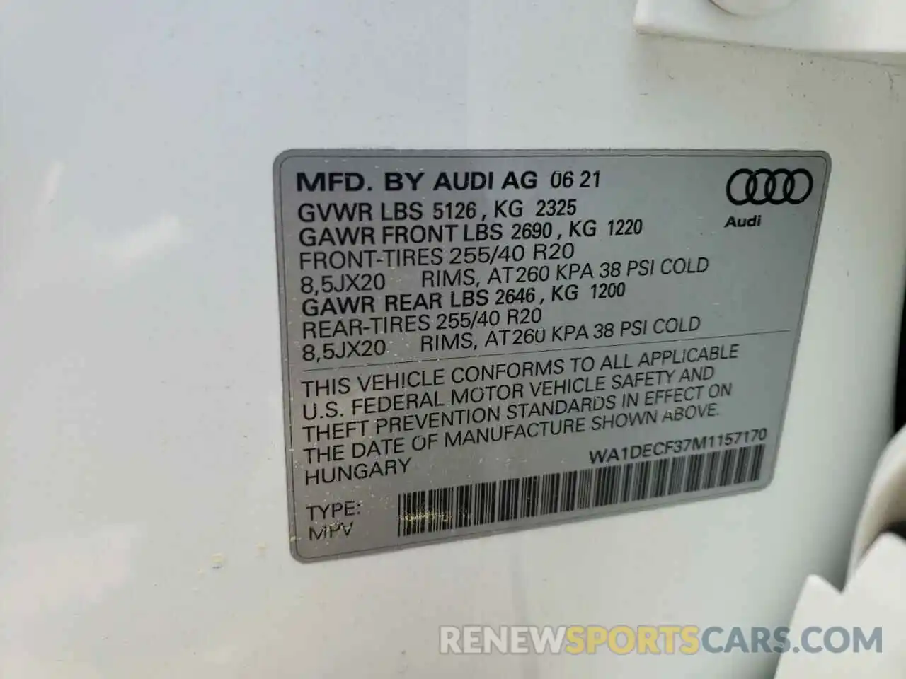 10 Photograph of a damaged car WA1DECF37M1157170 AUDI Q3 2021