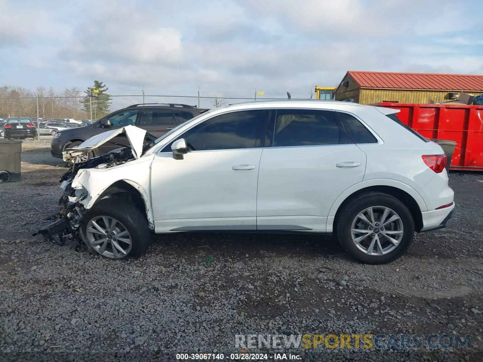 14 Photograph of a damaged car WA1DECF38M1016673 AUDI Q3 2021