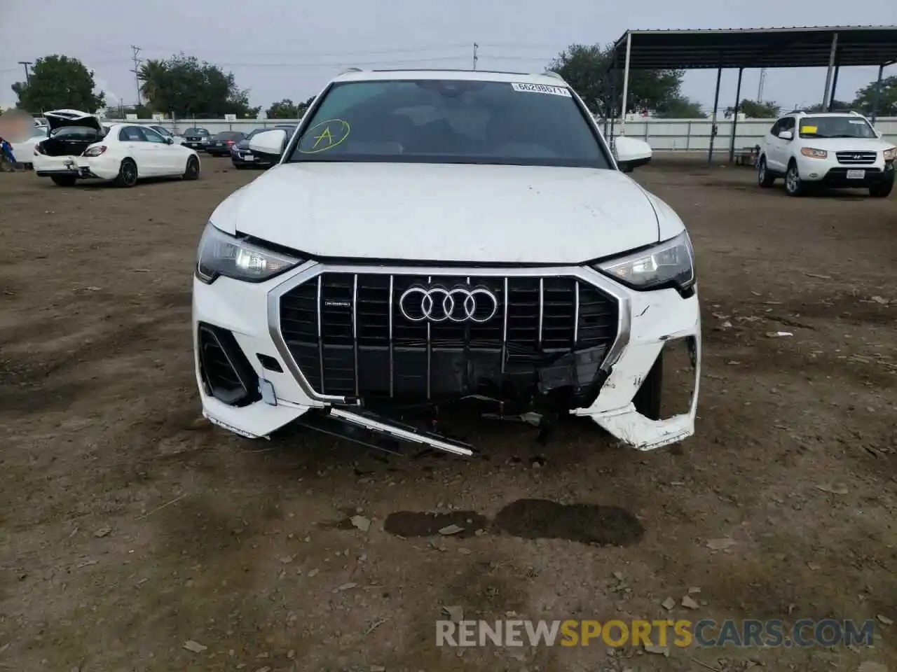 9 Photograph of a damaged car WA1DECF38M1022067 AUDI Q3 2021