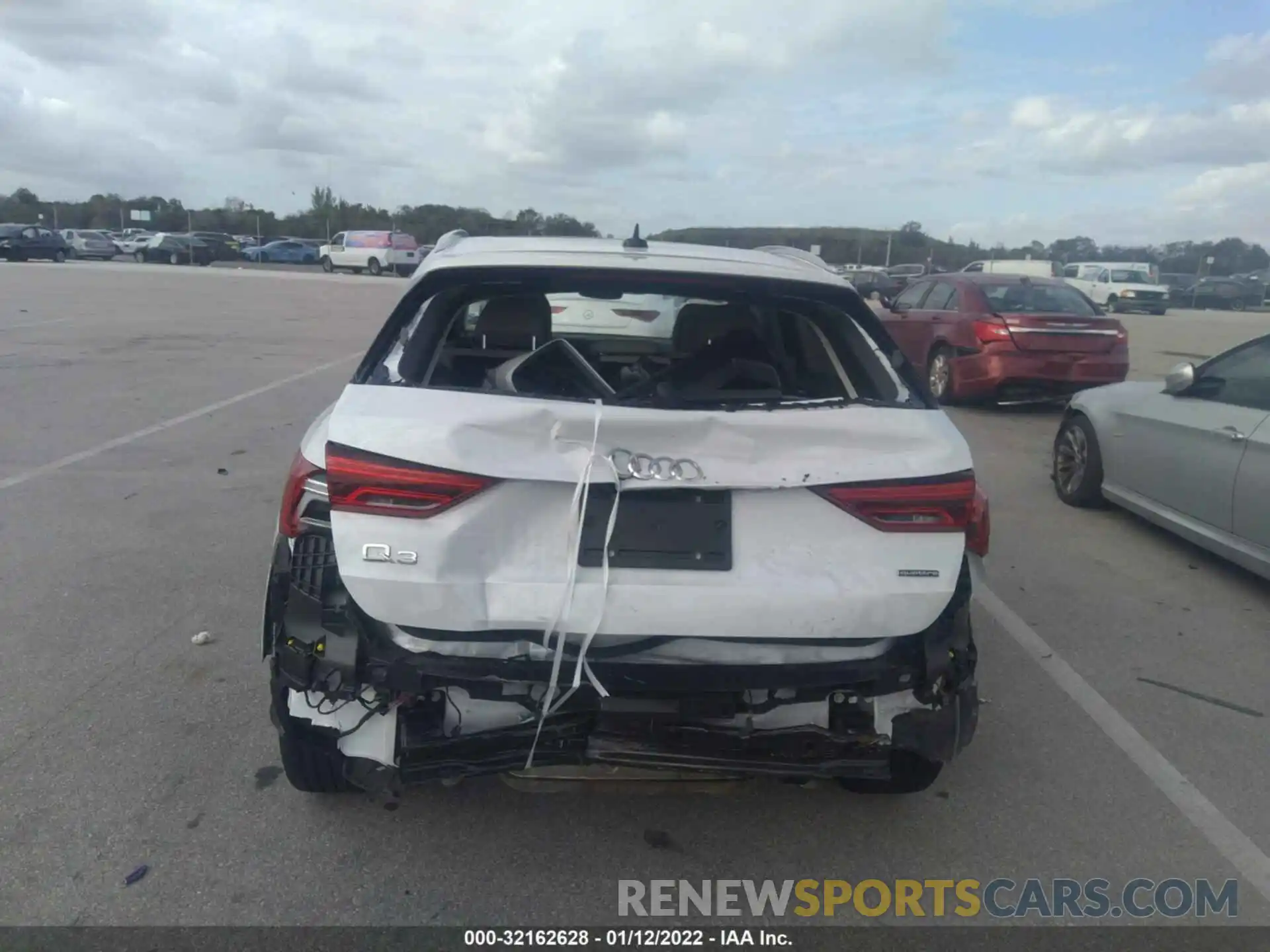 6 Photograph of a damaged car WA1DECF38M1025227 AUDI Q3 2021