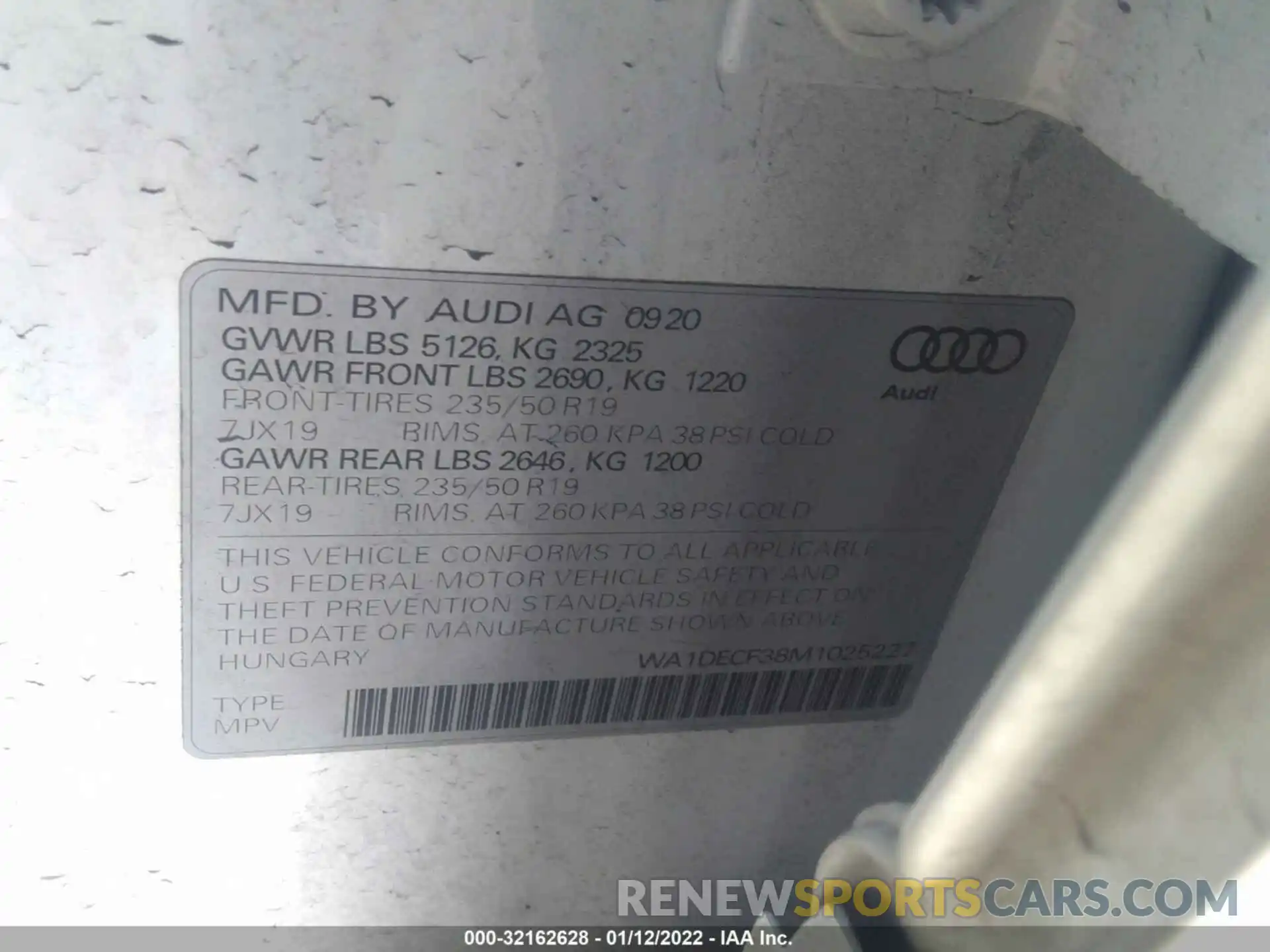 9 Photograph of a damaged car WA1DECF38M1025227 AUDI Q3 2021