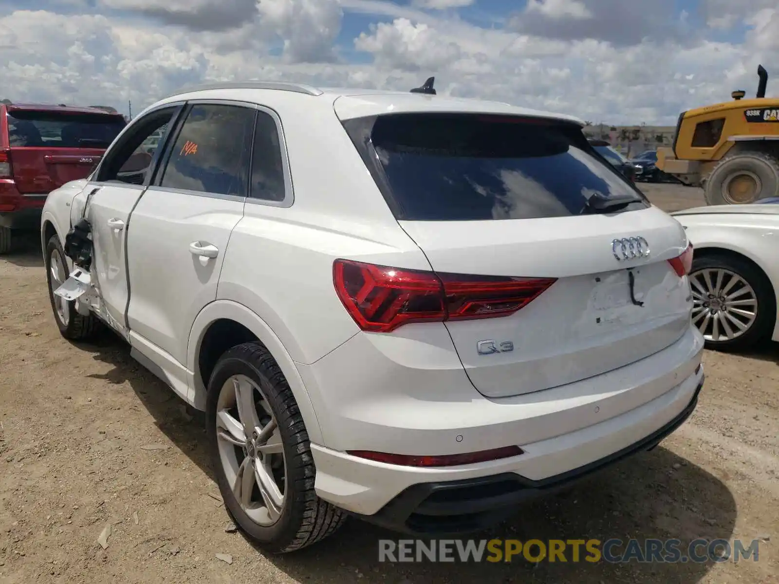 3 Фотография поврежденного автомобиля WA1DECF38M1032758 AUDI Q3 2021