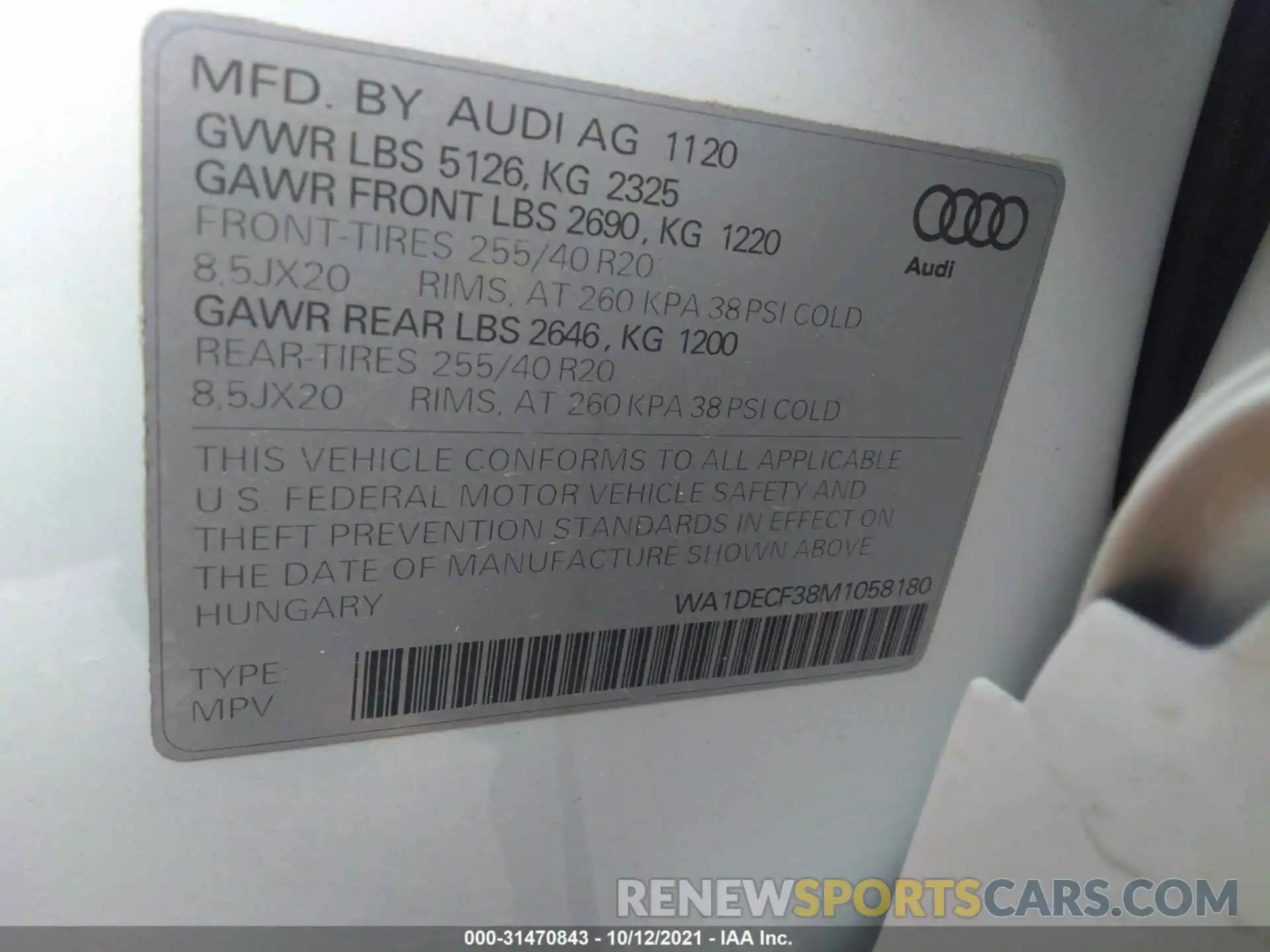 9 Photograph of a damaged car WA1DECF38M1058180 AUDI Q3 2021