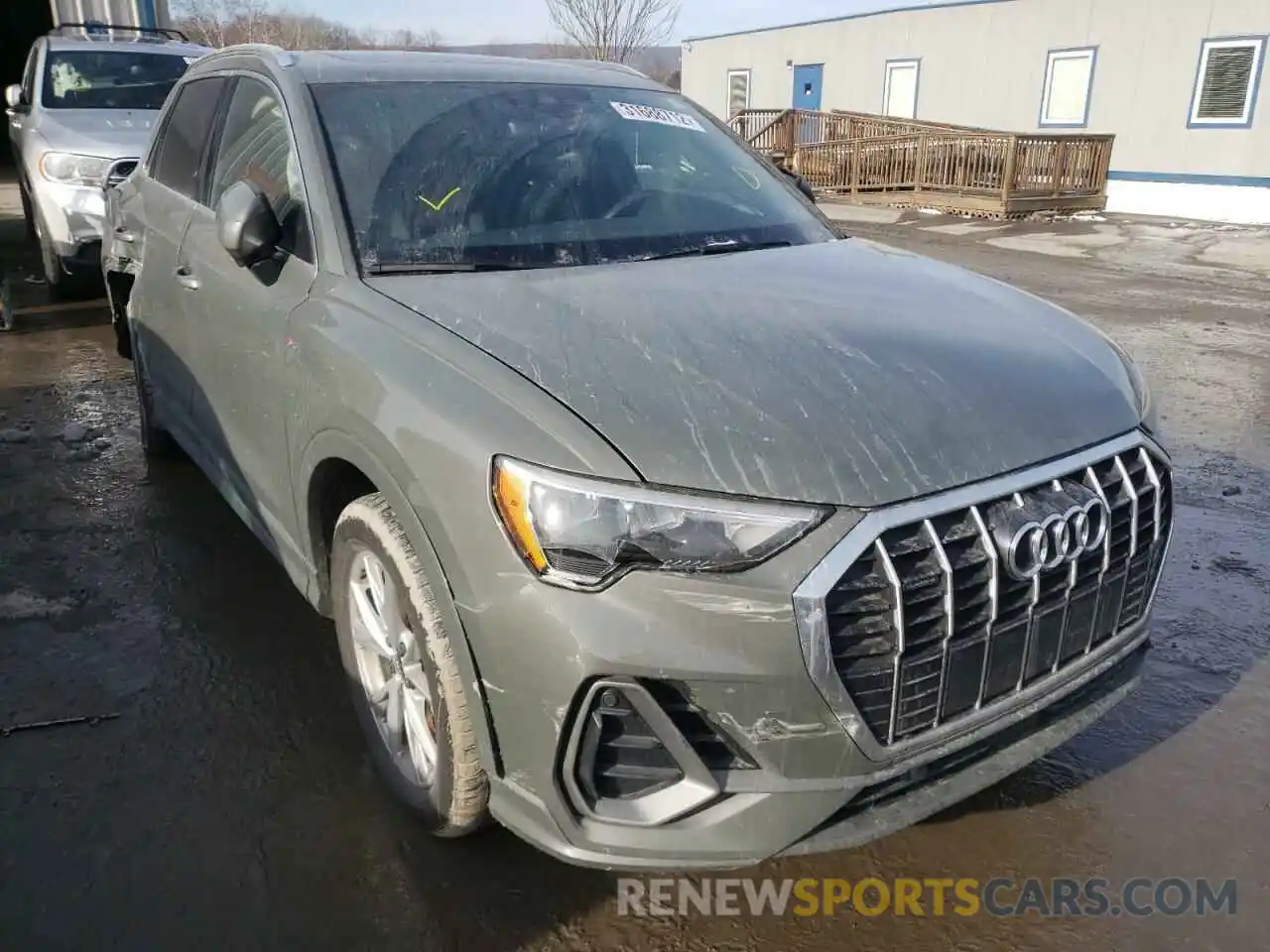 1 Photograph of a damaged car WA1DECF38M1087789 AUDI Q3 2021